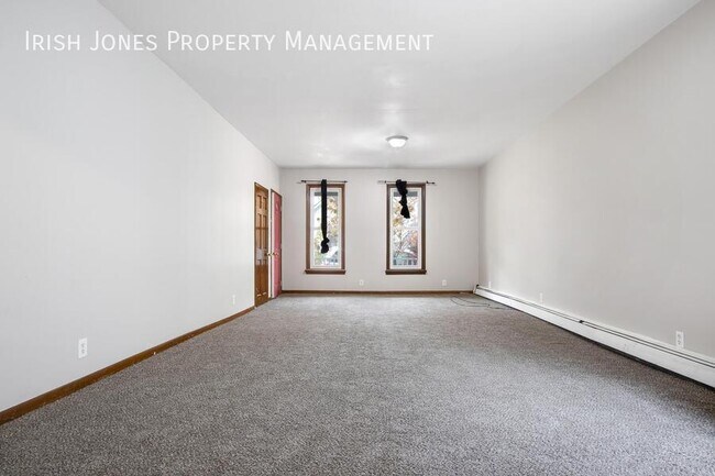 Building Photo - 138 Weimar St