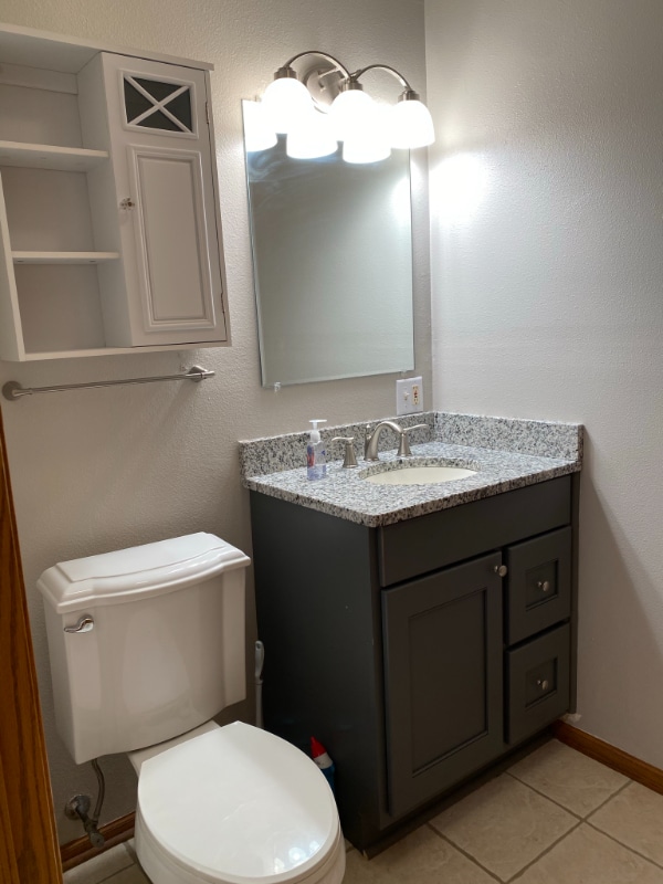 Building Photo - 112 Lake Rd