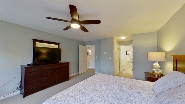 Building Photo - 206 Tamarack Ln