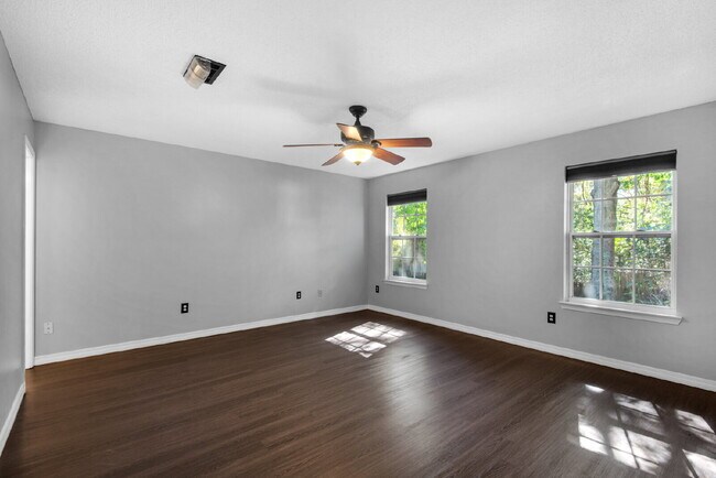 Building Photo - $300.00 Off First Months Rent!