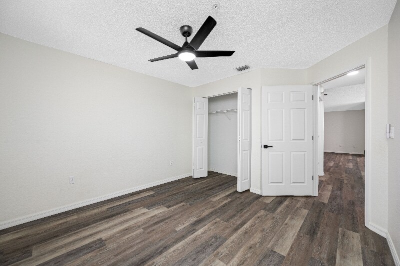 Building Photo - 10490 Chalmer St