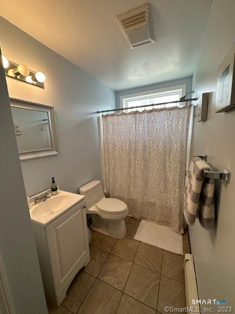 Building Photo - 209 Deerfield Ridge Dr