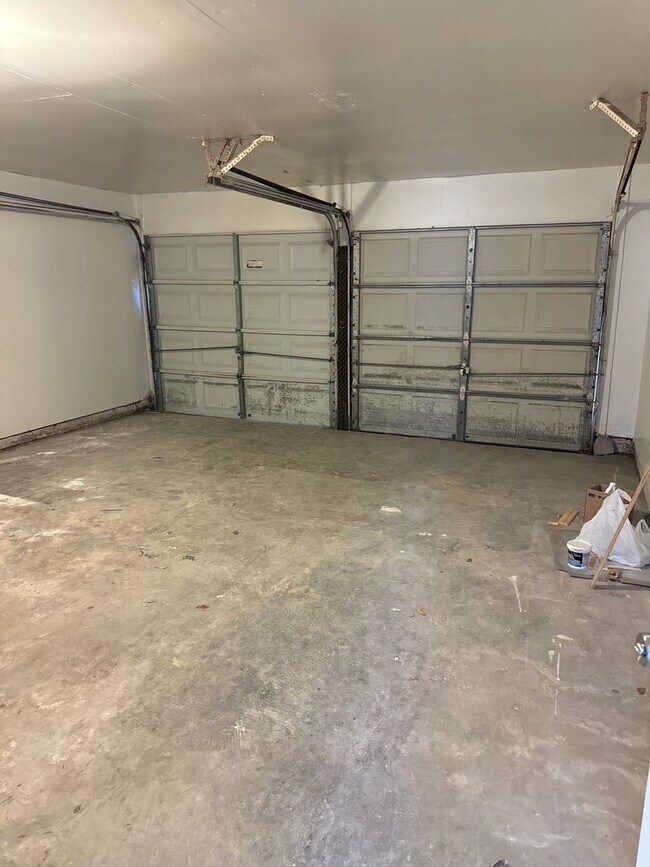Building Photo - 12814 Greenshire Dr