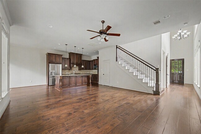 Building Photo - 38 Jonquil Pl