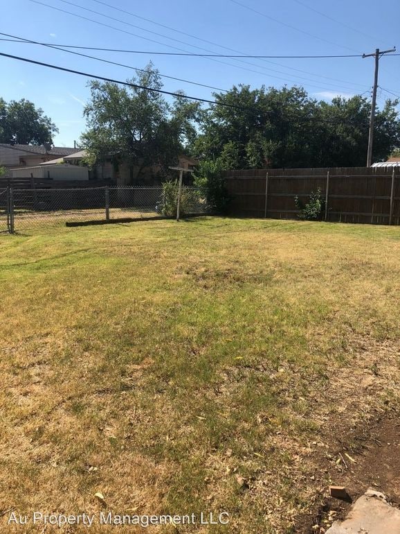 Building Photo - 2715 S Marrs St