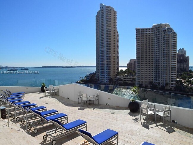 Building Photo - 335 S Biscayne Blvd