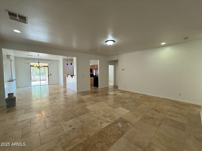 Building Photo - 7024 W Alta Vista Rd