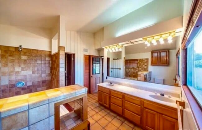 Building Photo - 7506 Earldom Ave