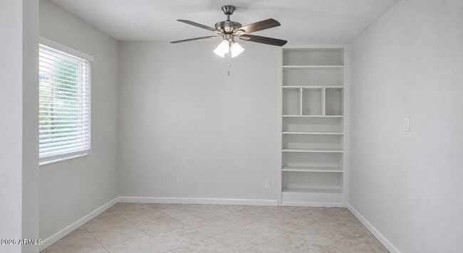 Building Photo - 4326 E Glenrosa Ave
