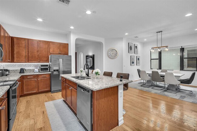 Building Photo - 1281 SW 113th Way