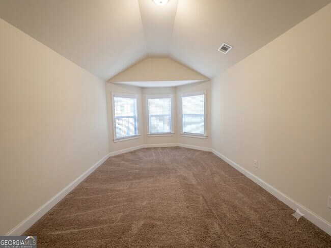 Building Photo - 165 Regency Pl