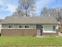 Building Photo - 3 Bedroom Slab Home with Garage