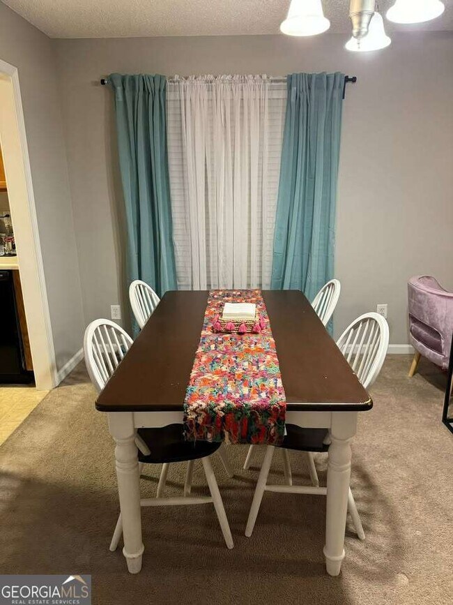 Building Photo - 431 Bridgewater Way