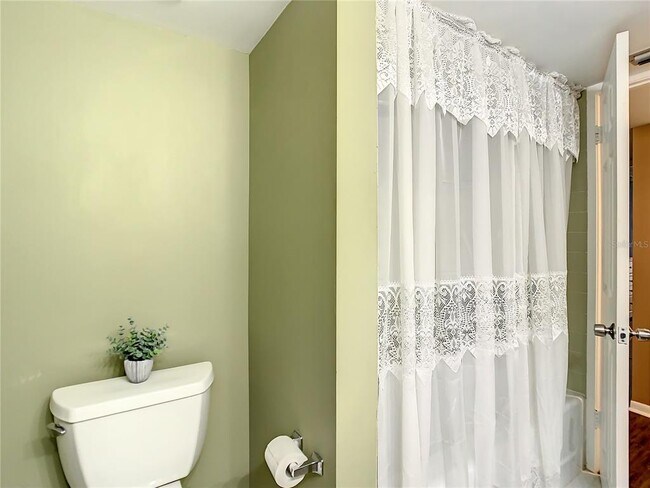 Building Photo - 7400 Sun Island Dr S