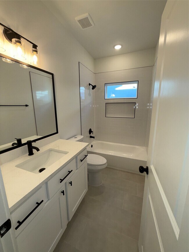 Building Photo - 1464 Ferguson Way