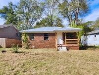 Building Photo - 2804 32nd Way SW