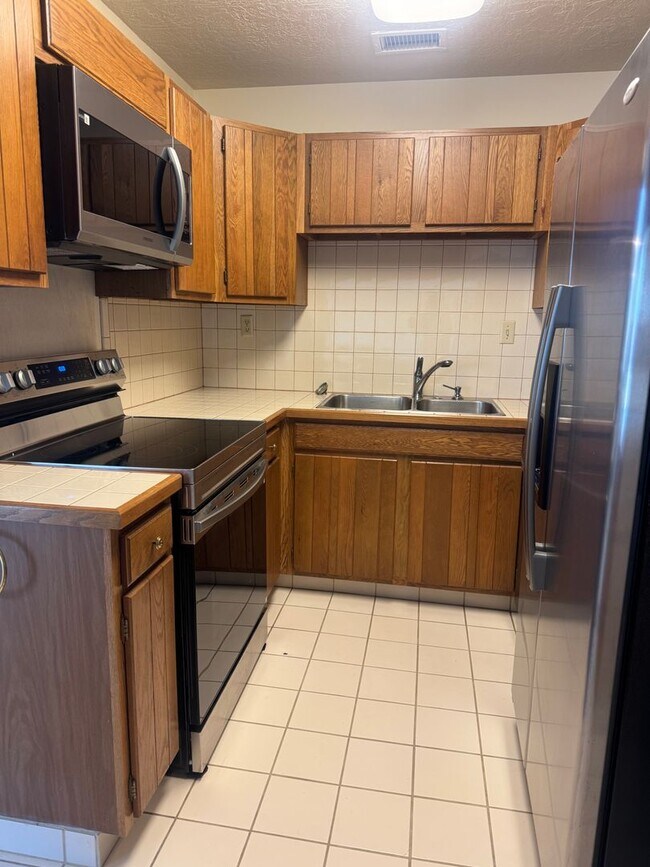 Building Photo - Beautiful Condo in Prime SLC location!