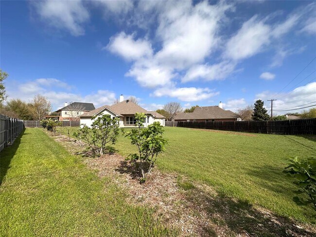 Building Photo - 2609 Pumpkin Ridge Ct