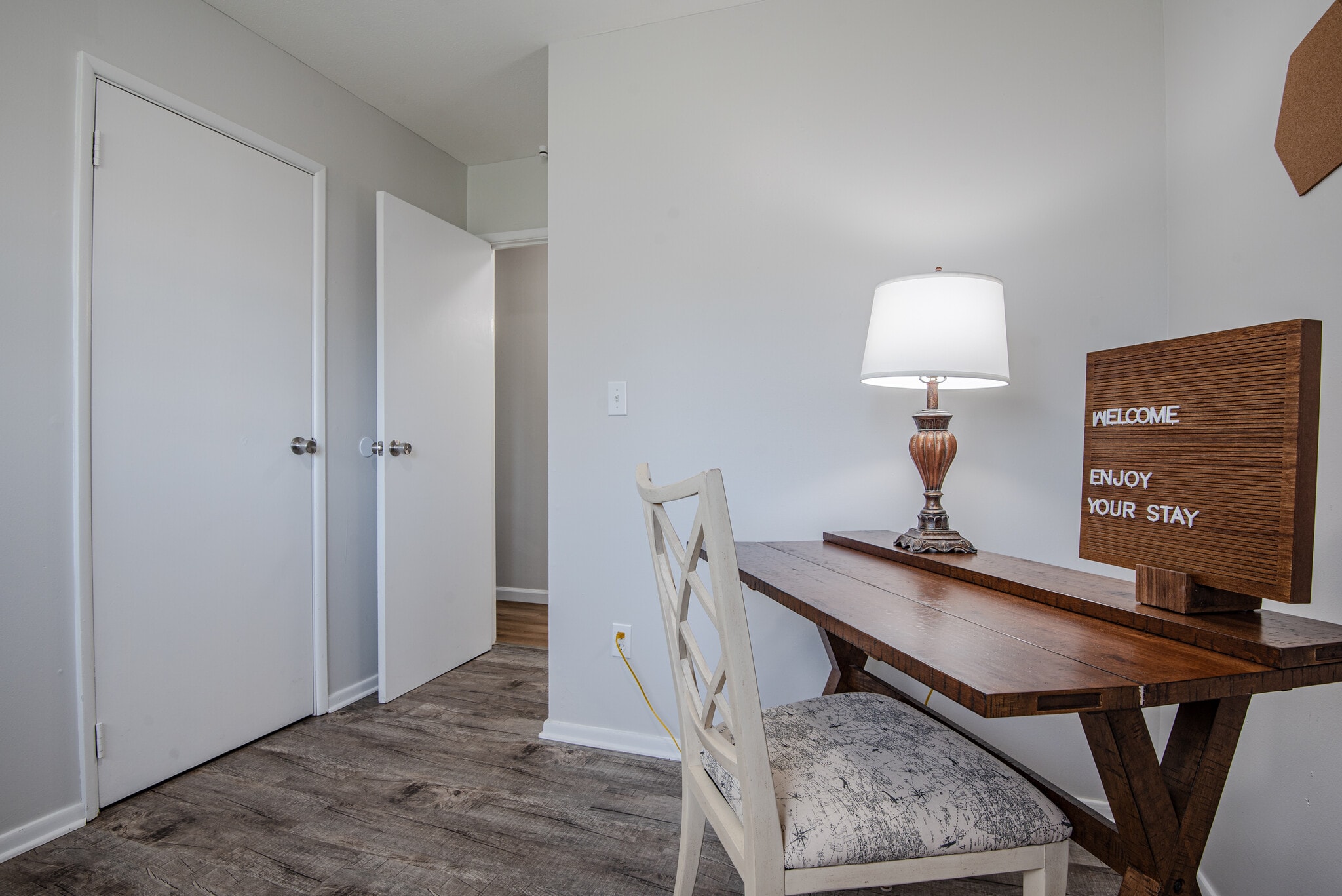 Building Photo - 1110 Cedarbrook Dr