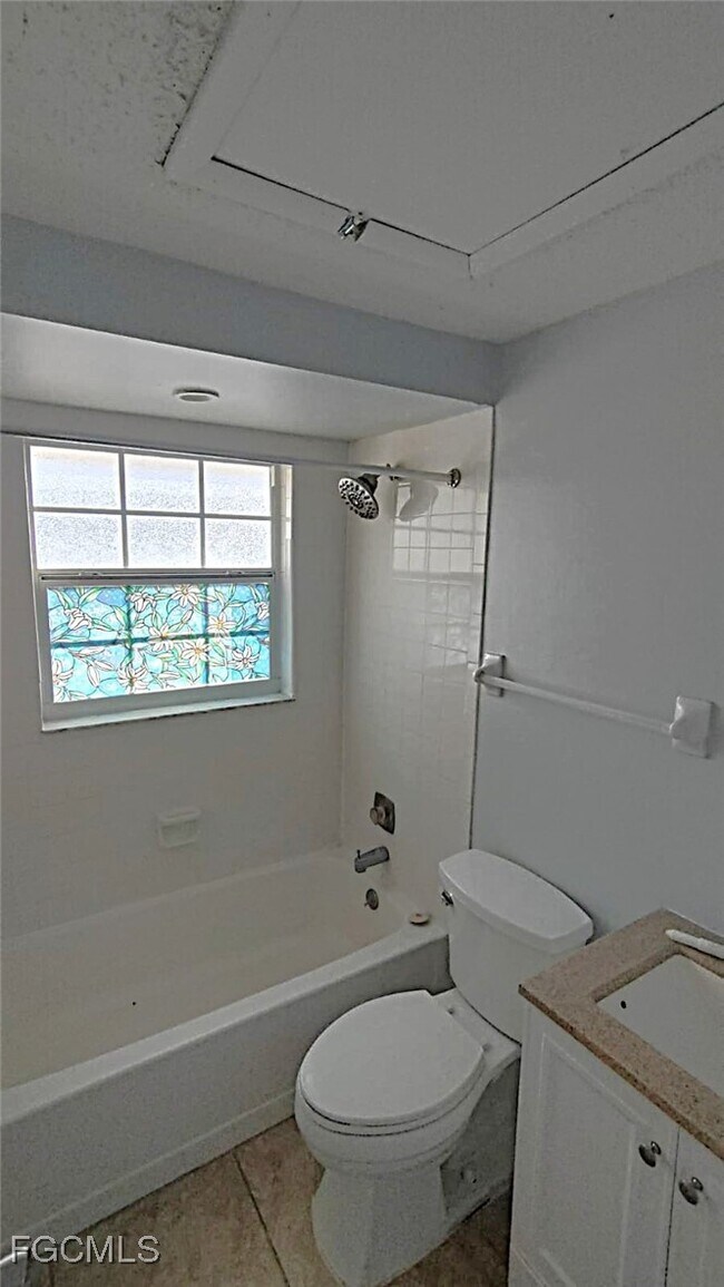 Building Photo - 5439 Sago Ave