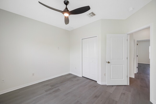 Building Photo - 6138 Hadley Commons Dr