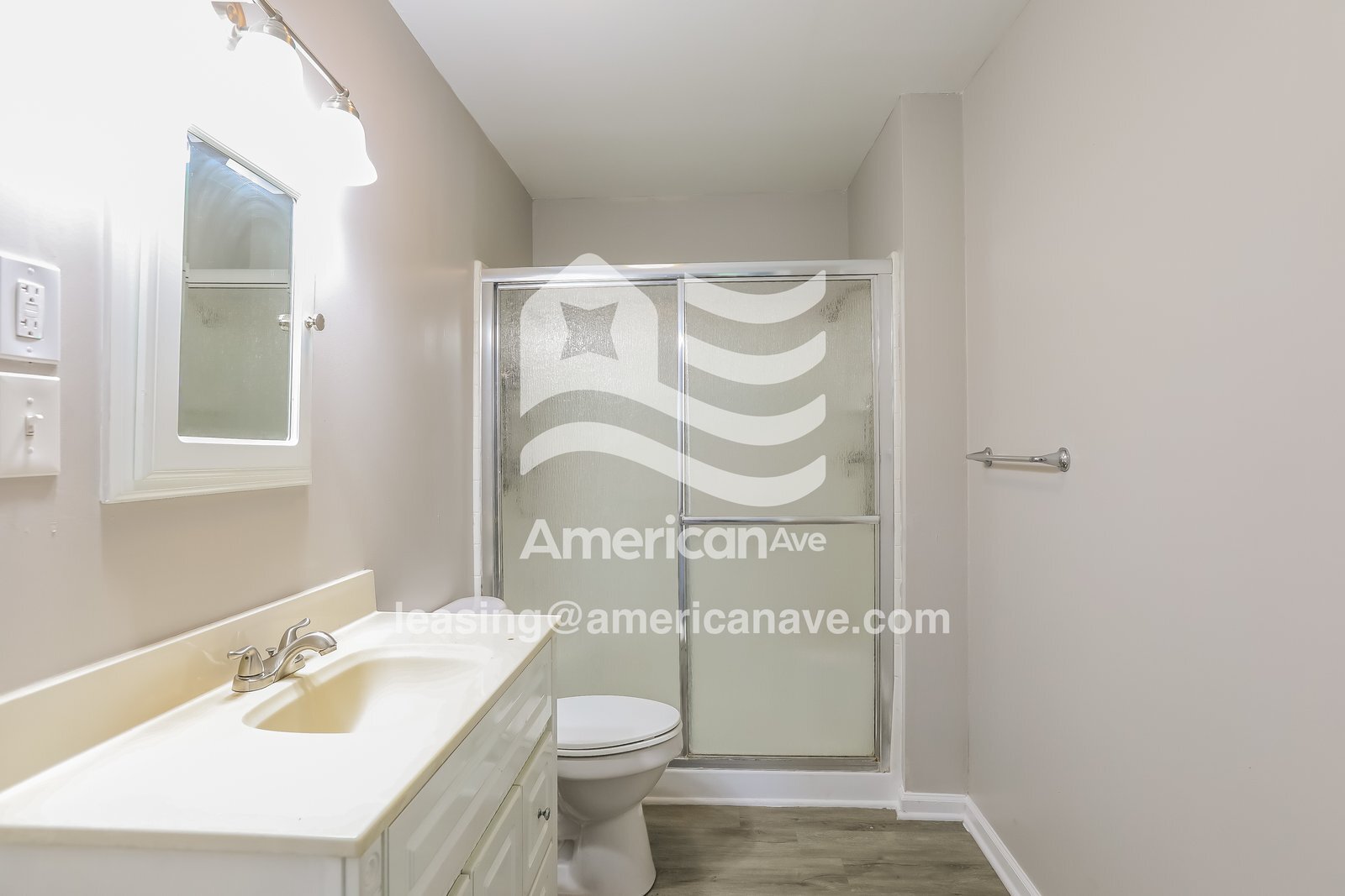 Building Photo - 6929 Chestnut Ave