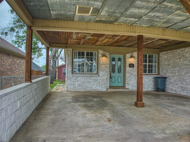 Building Photo - 315 E Avenue F