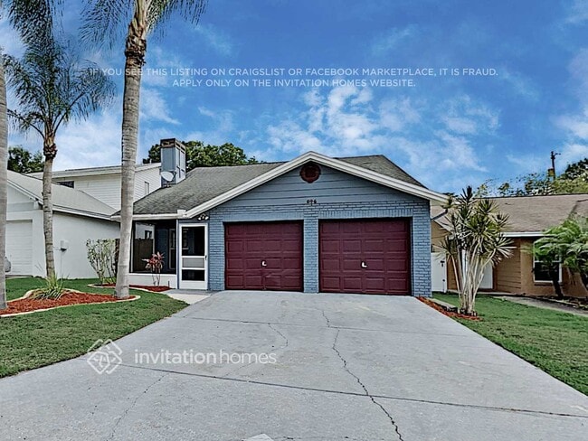 Building Photo - 546 Lake Dexter Blvd