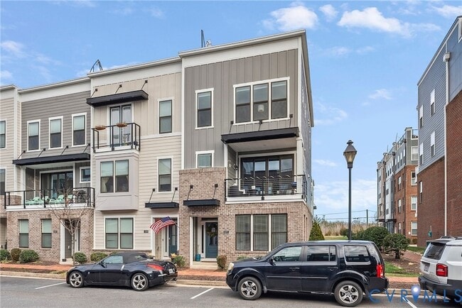 Building Photo - 5271 Old Main St