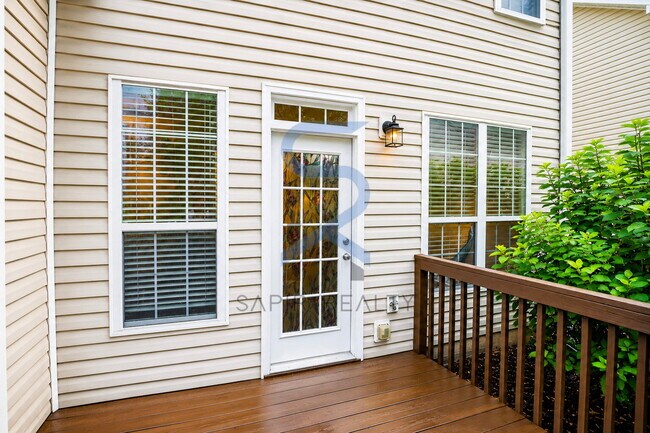 Building Photo - Peaceful Community Charm – 3BR Townhome in Avery Park