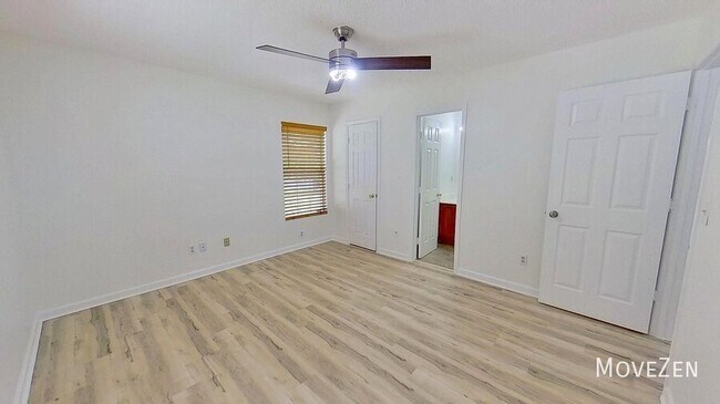 Building Photo - 509 Rosecrest Dr