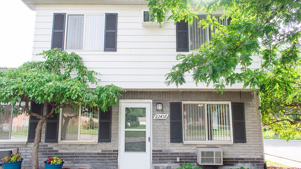 Building Photo - Century Square Townhomes