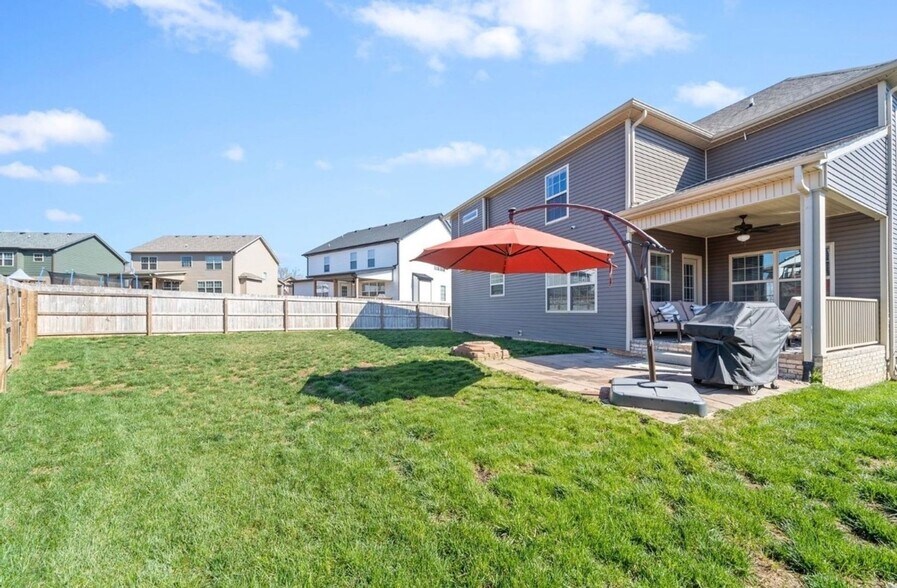 Building Photo - 718 Banister Dr