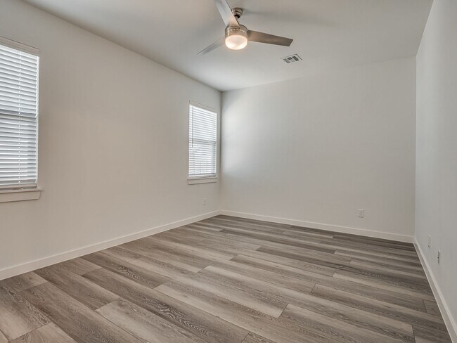 Building Photo - Beautiful New Construction Home in Oklahom...