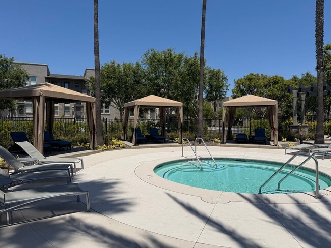 Building Photo - Beautiful  2Bd 2 Ba in Luxury Community