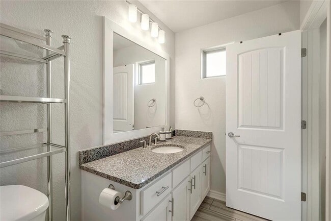 Building Photo - 217 Birch Oak Ln