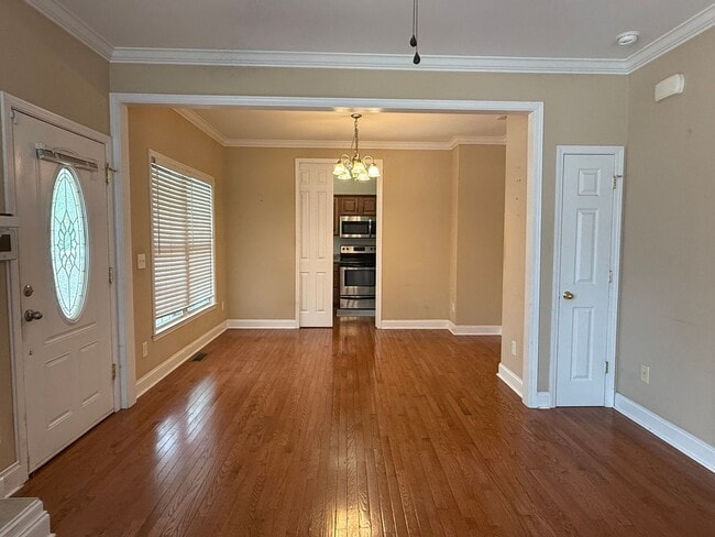 Building Photo - Beautiful Condo located in North Johnson City!