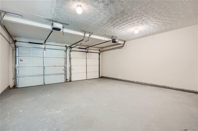 Building Photo - 3370 Flagstone Trce