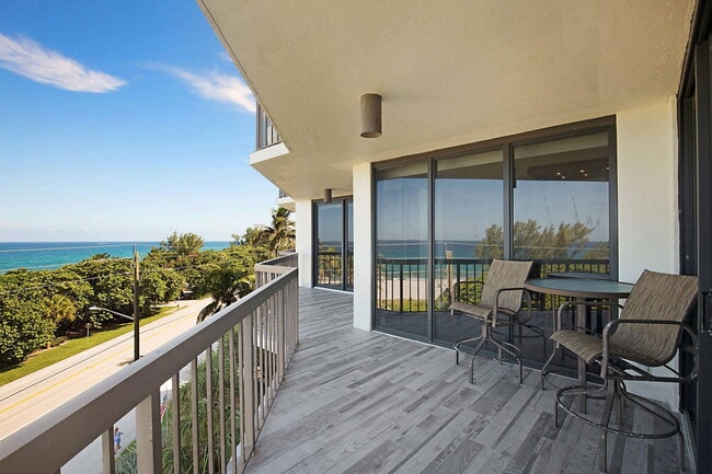 Building Photo - 2401 N Ocean Blvd