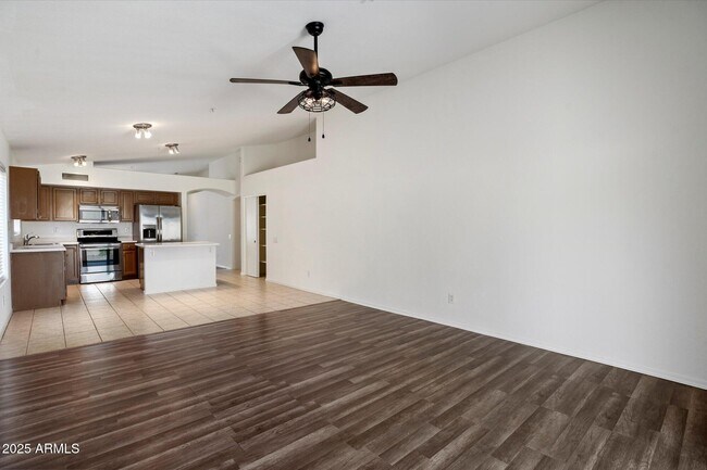 Building Photo - 23590 N 73rd Pl