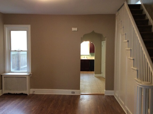 Building Photo - 424 McKean St