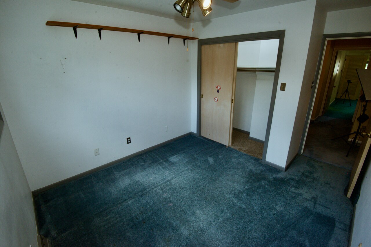 Building Photo - 1149 Sunrise Dr
