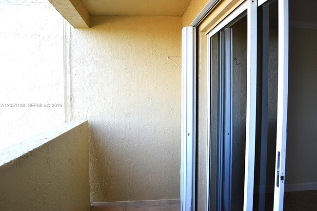 Building Photo - 14971 SW 82nd Ln