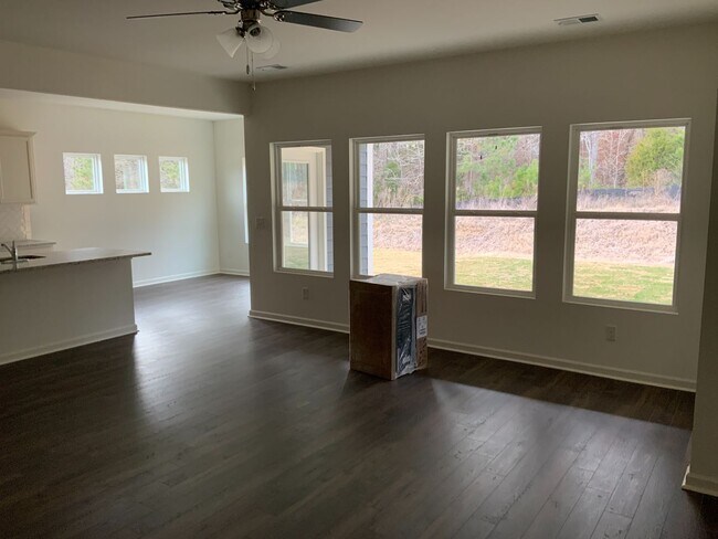 Building Photo - Coming Soon.   Springville’s Archers Cove 4BR /3BA/ 3 car garage 1 level