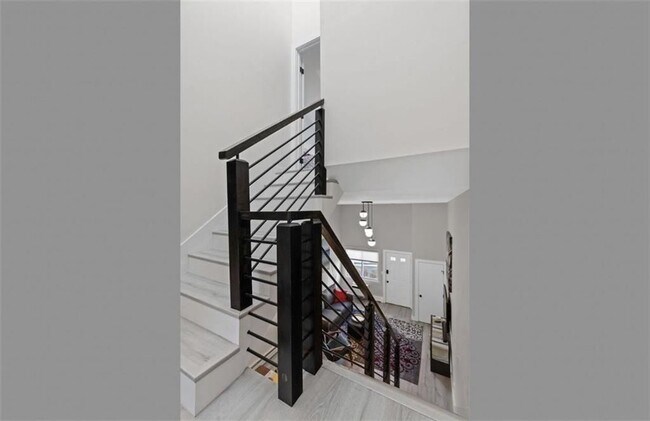 Building Photo - 26 W Narragansett Ave