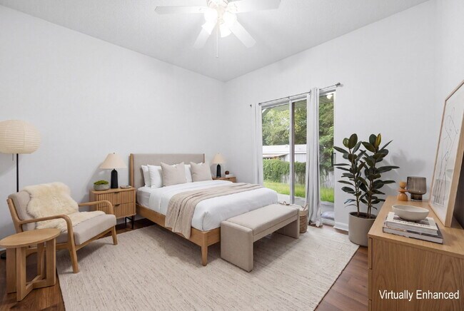 Building Photo - 3 Bed x 3 Bath with Garage!!!!