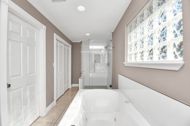 Building Photo - 3503 Nayland Rock Dr