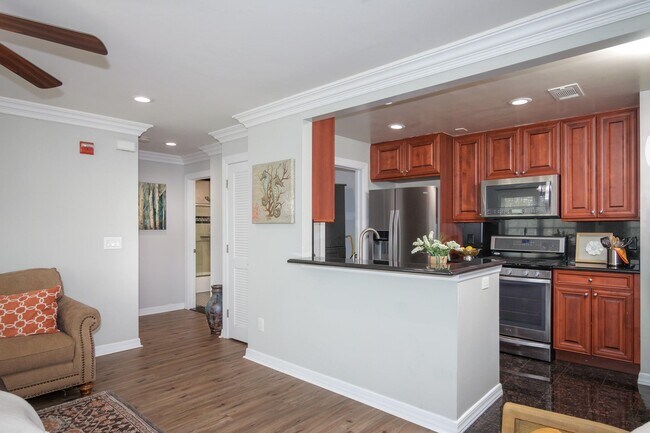 Building Photo - 2607 Vista View Dr