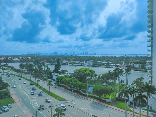 Building Photo - 5445 Collins Ave