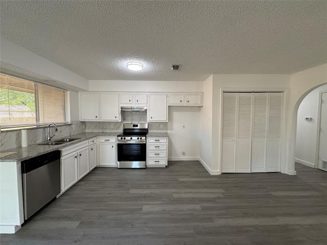 Building Photo - 1029 Fox River Ln